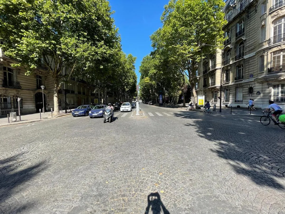Champs Elysees Et Parc Monceau : Charmant Logement Lumineux Apartman Párizs